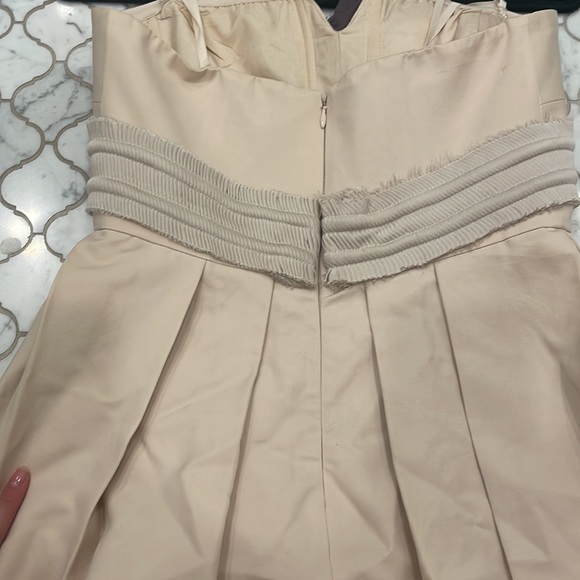 BCBGMAXAZRIA RUNWAY dress - Picture 3 of 8